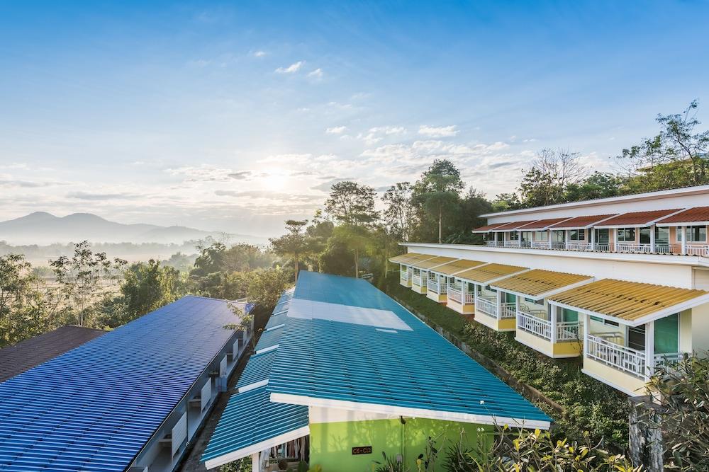 Chiangrai Lake Hill Resort Exterior