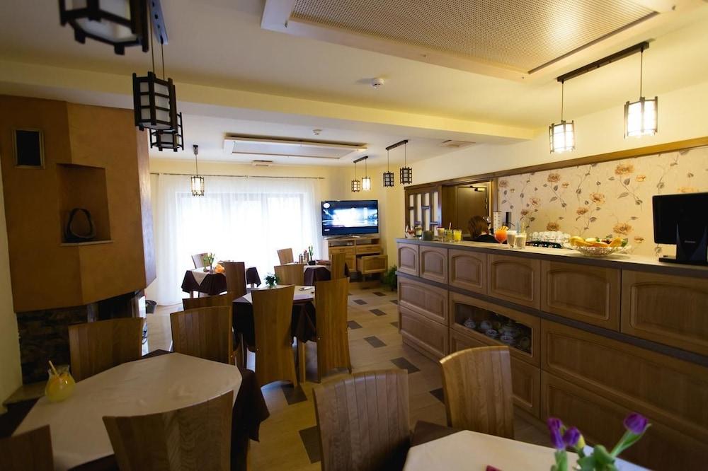 Pensiunea Nimbus Reception