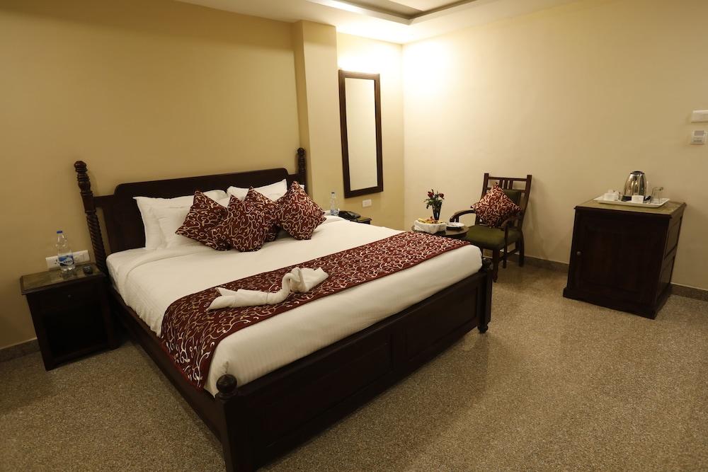 Bhanwar Niwas Room