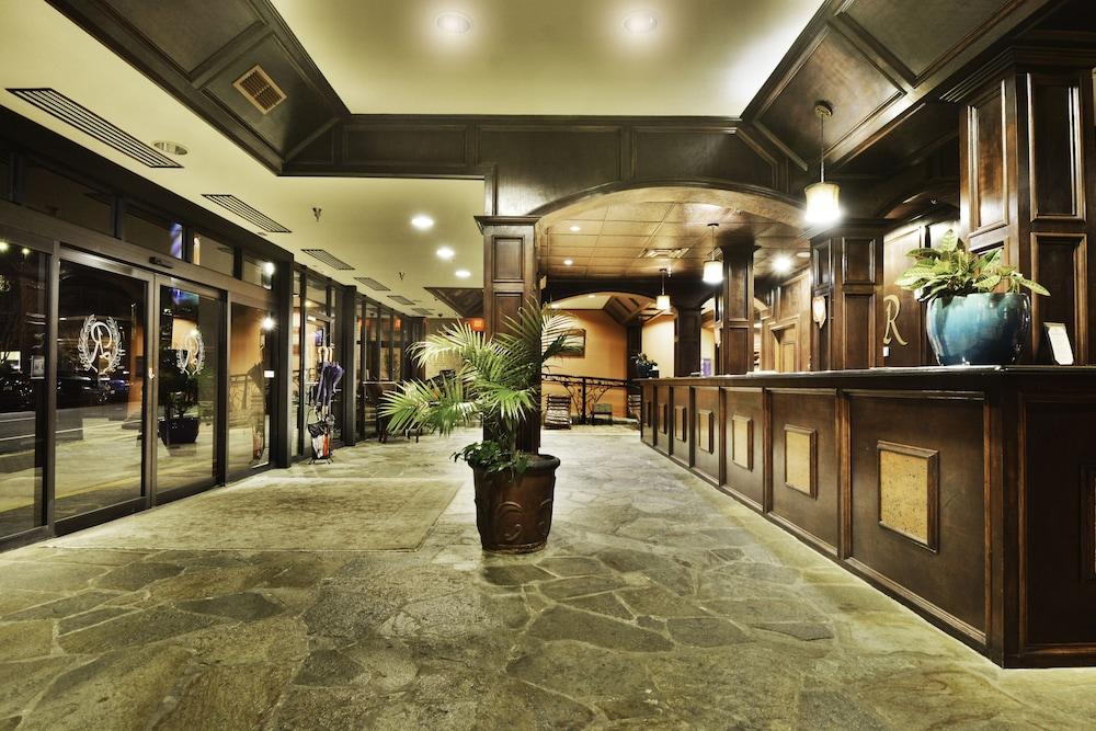 ذا ريمينجتون سويتس هوتل آند سبا الردهة