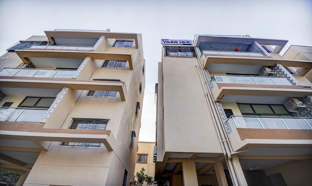 Treebo Sayaji Residency Exterior
