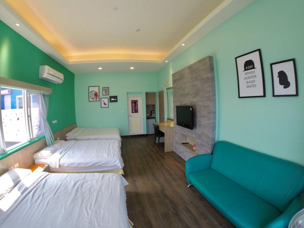 آي واو بي آند بي غرفة