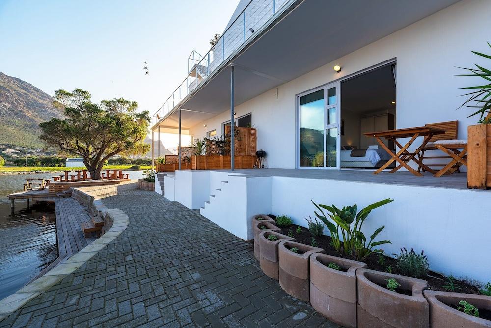 Marina Views Exterior