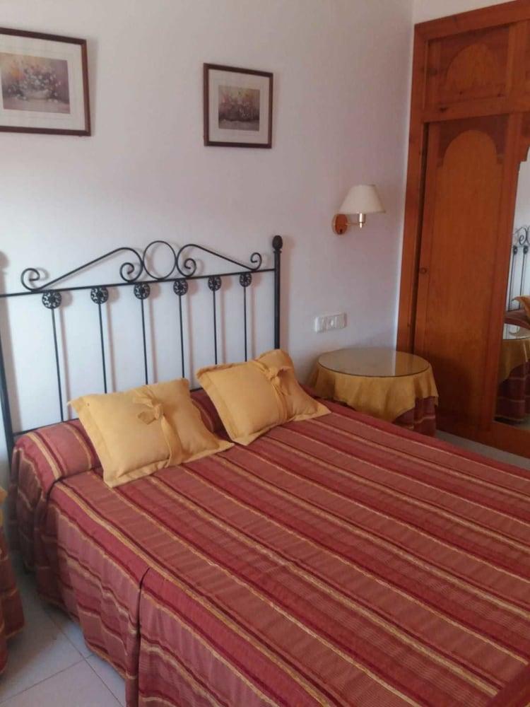 هوتل فيلا دوكال أوسونا غرفة