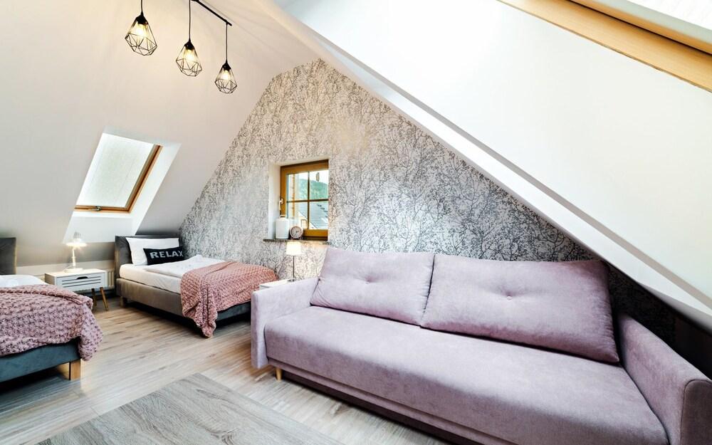 إفري سكاي بودجورش سكلارسكا غرفة