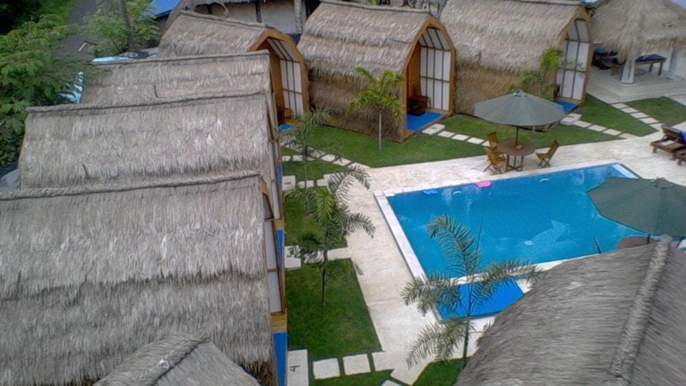 ذا بليس بيتش بنجالوز منظر من الجو