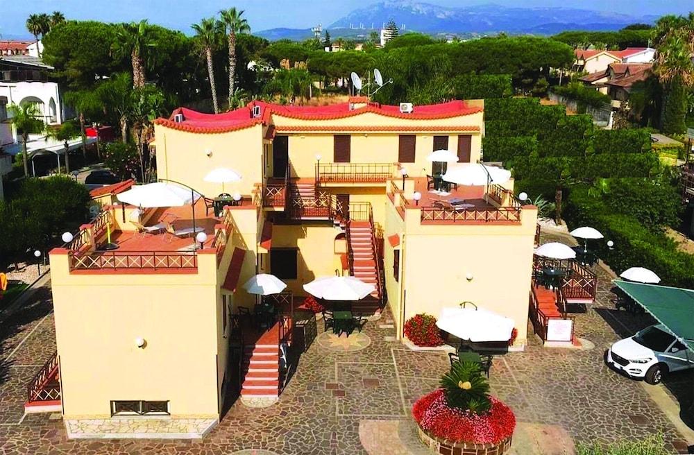 فيلا بيونيا الصورة الأساسية