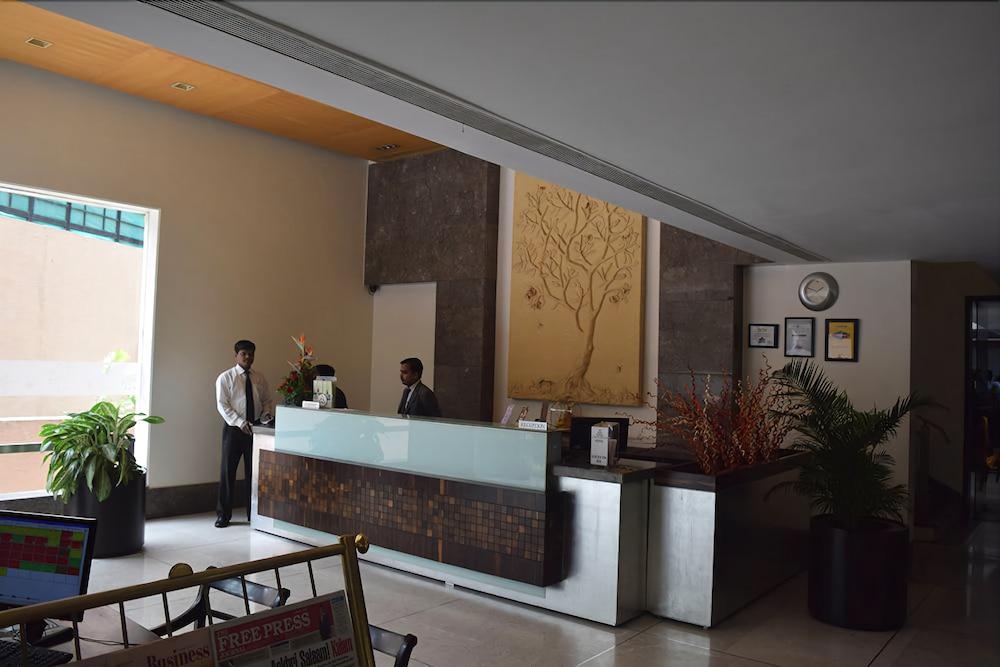 Hotel Centurion Inn