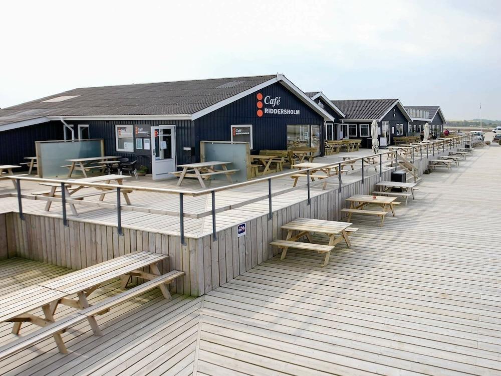 بيسفول هوليداي هوم إن فينديروب ويذ لارج تيراسي المنطقة الخارجية