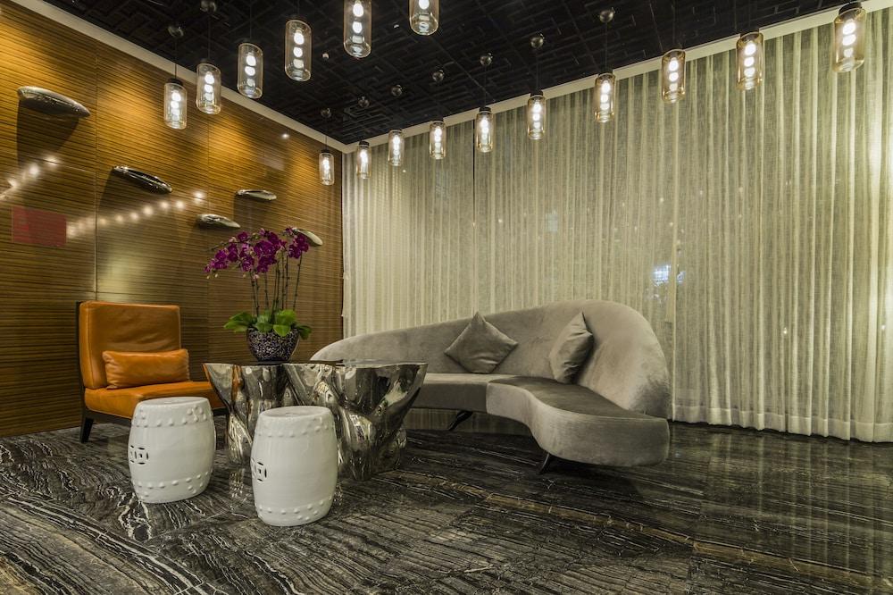 باكو بيزنس هوتل كيشيوتشينغ برانش منطقة الجلوس في الردهة