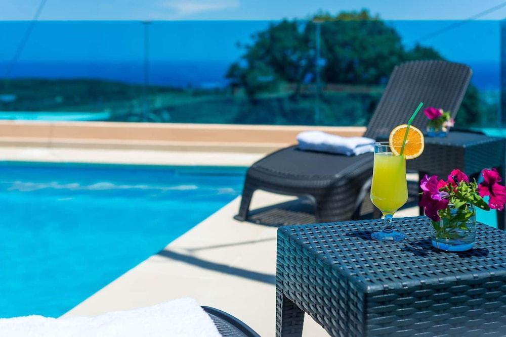 Chania Poolside Resort - Panoramic Seaview Lodging Exterior