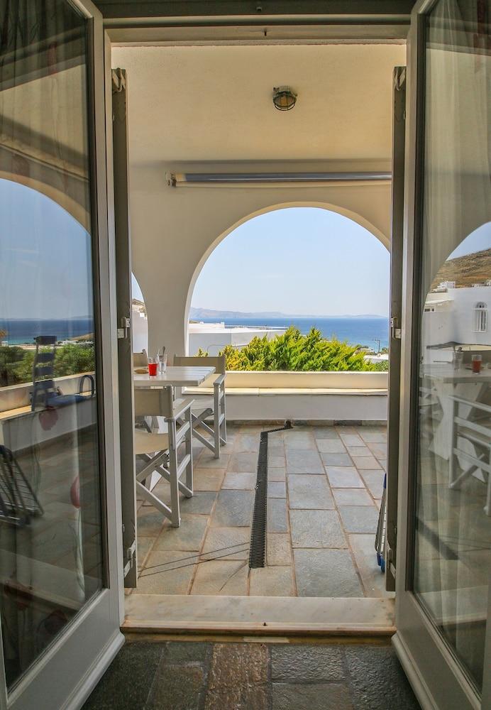 Home with View of Agios Ioannis in Tinos Featured Image