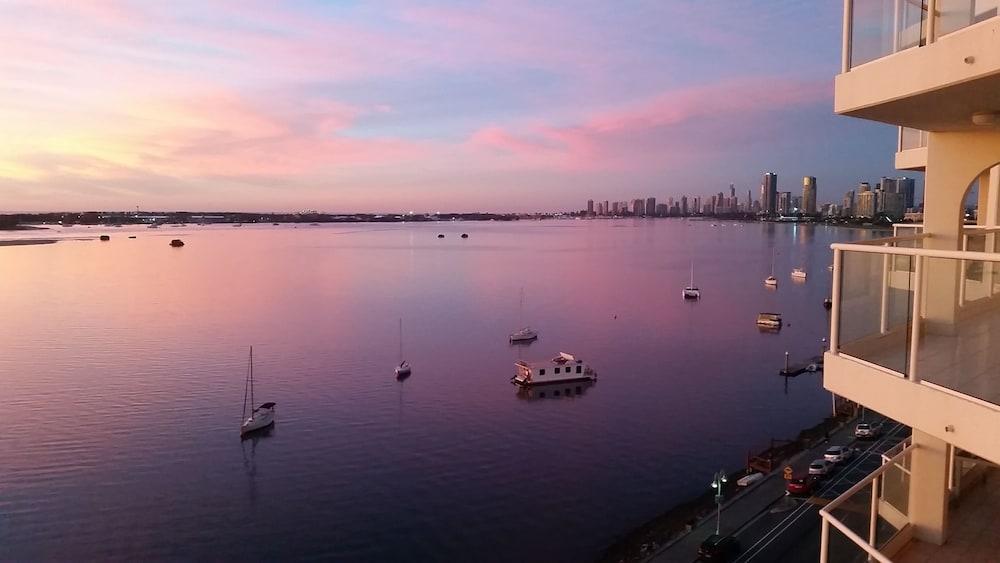 بيكونلي تاور أبارتمنتس