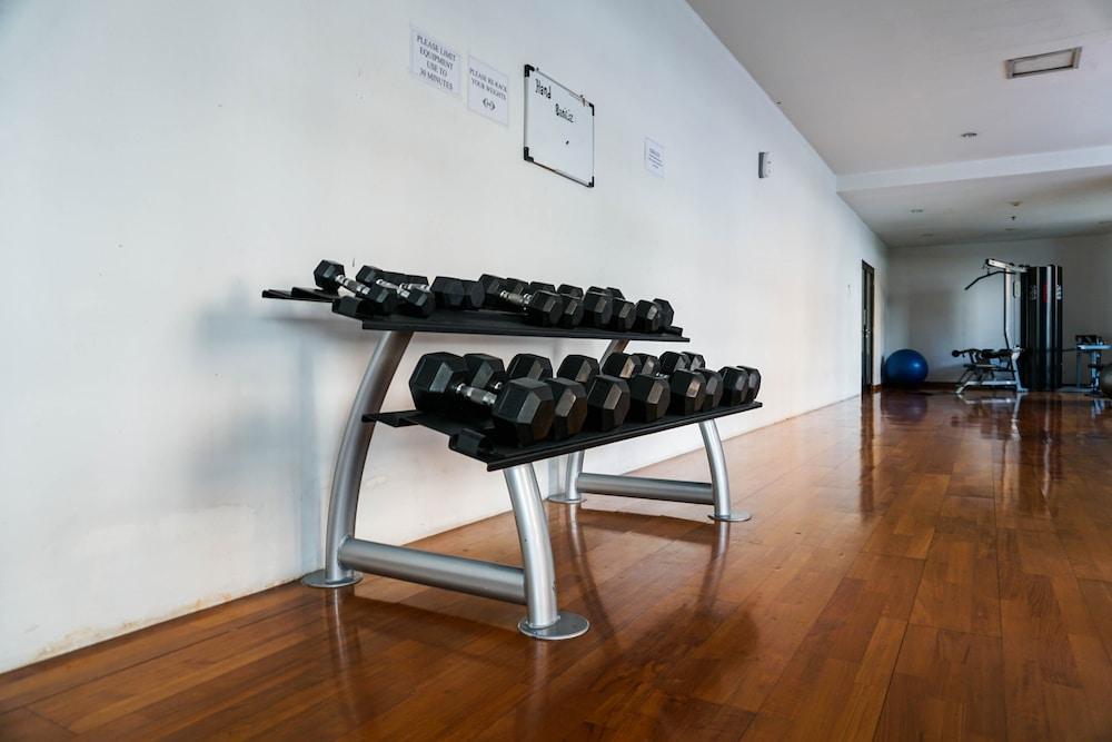 Comfort and Simply Studio Tamansari Semanggi Apartment Gym