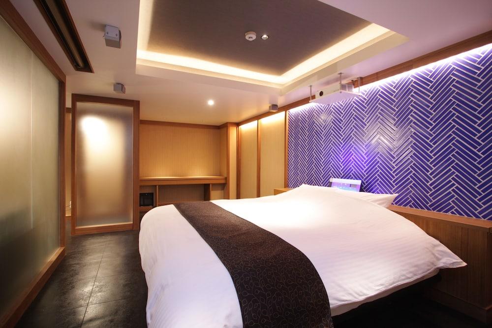 Hotel The Scene Room
