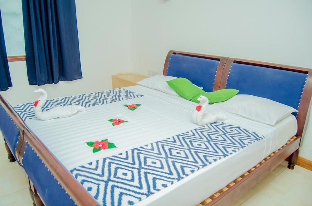 27 كافي زانزيبار أيربورت هوتل