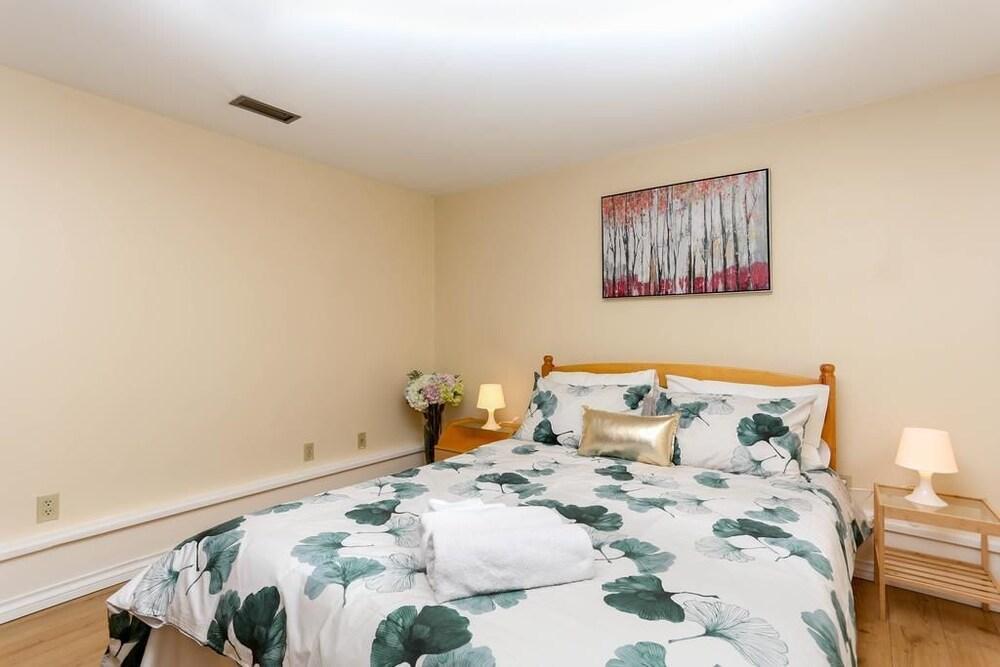 2bdr Suite UBC by Elevate Rooms Room