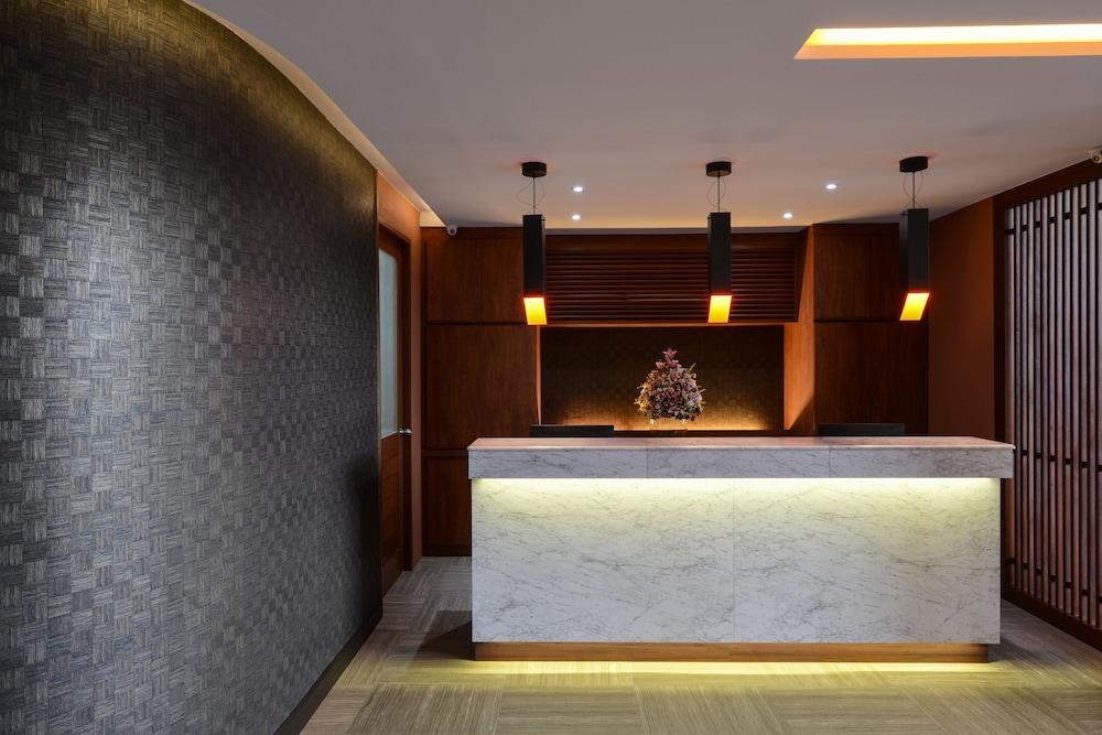 هيسي هواهين هوتل منصة تسجيل إجراءات الوصول/المغادرة