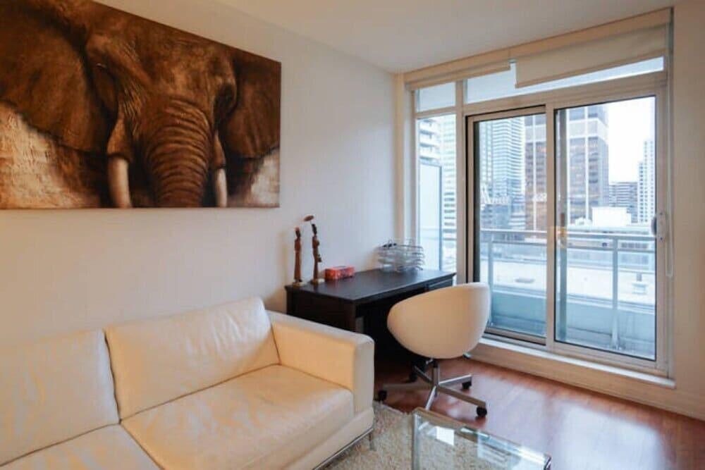 يوركفيلز شارم يونج آند بلور غرفة