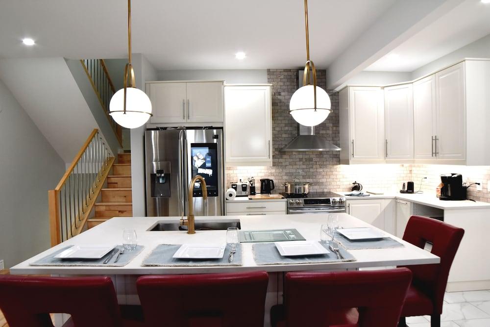 أورورا ديلوكس فاكيشن جيست هاوس