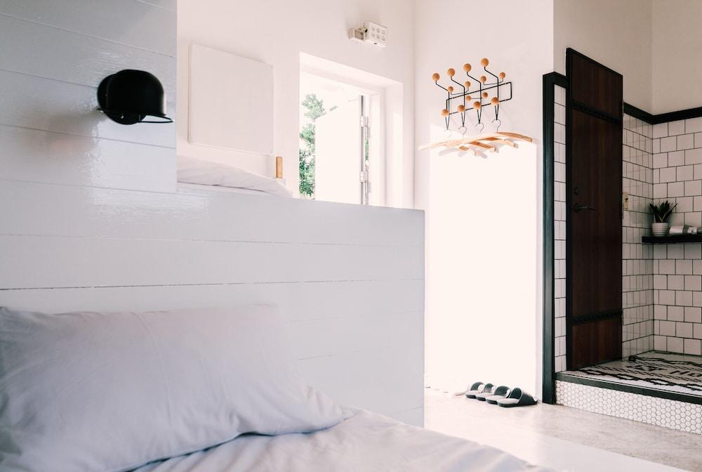 Ocean Day by Day Room
