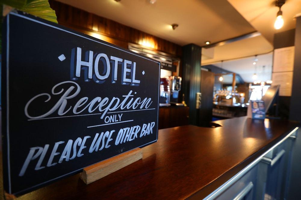 باوندري، آلفريتون من مارستونز إنز منطقة الاستقبال