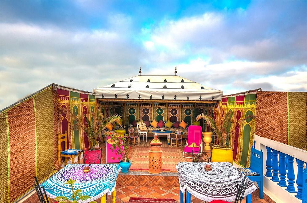 رياض دار جبادور