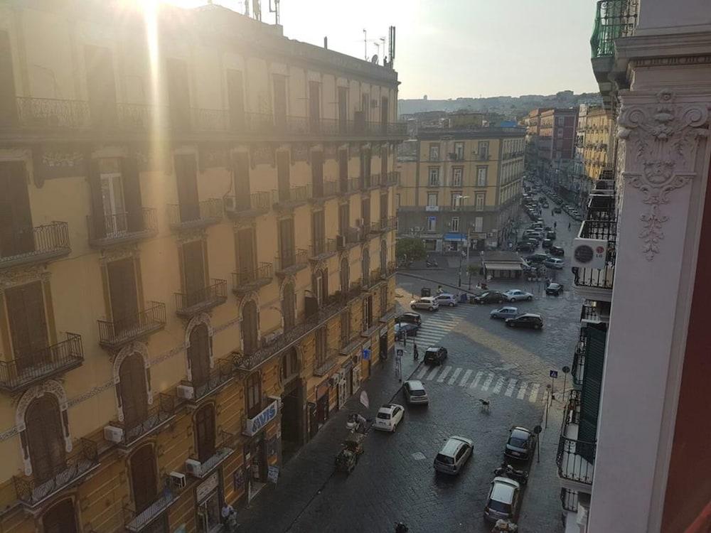 لا لونا دي بيبو المنطقة الخارجية