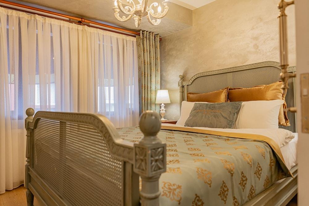 لورد مورجان آند إكسكلوسيف ديزاين نيشانتشي غرفة