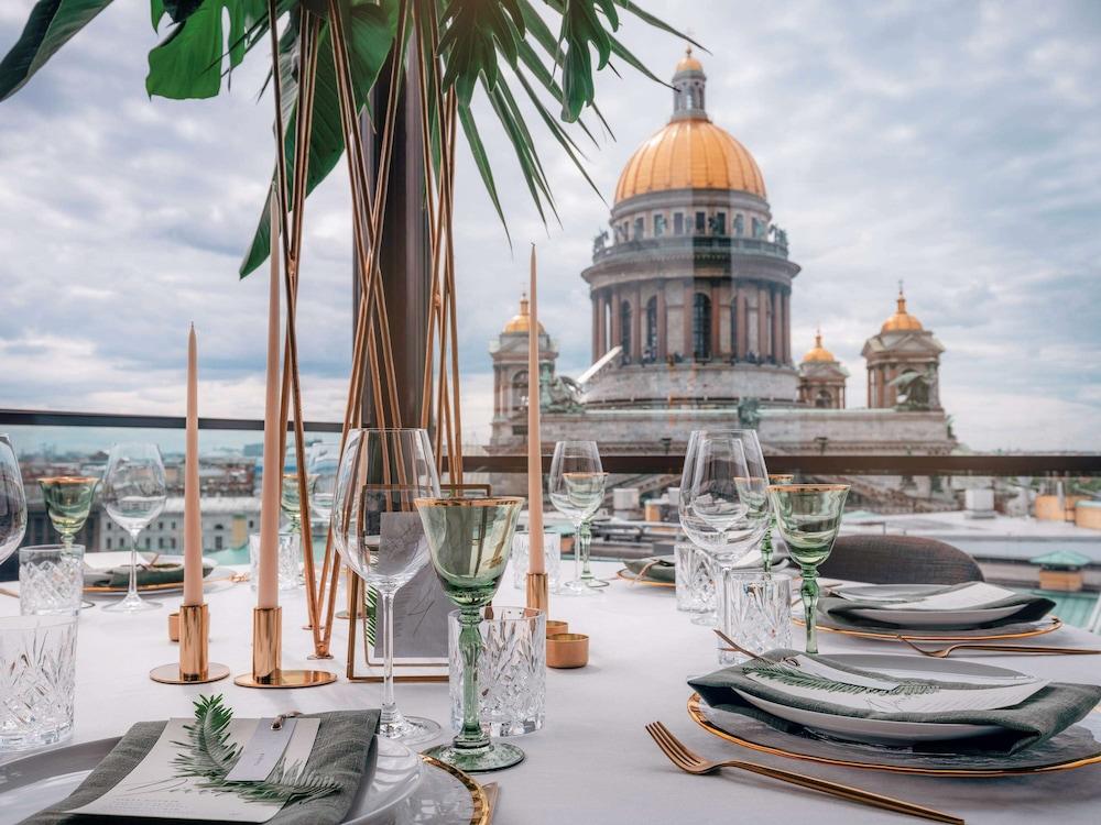 SO/ Saint Petersburg Exterior