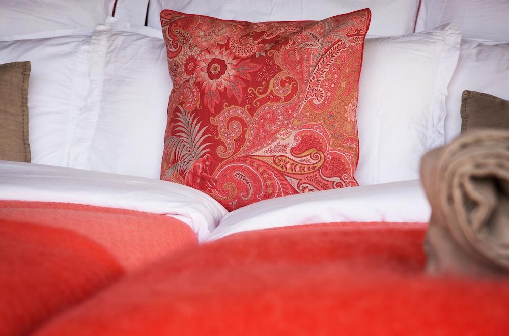 بومزيكا لاكشري سفاري كامب - إيست أفريكا كامبس غرفة