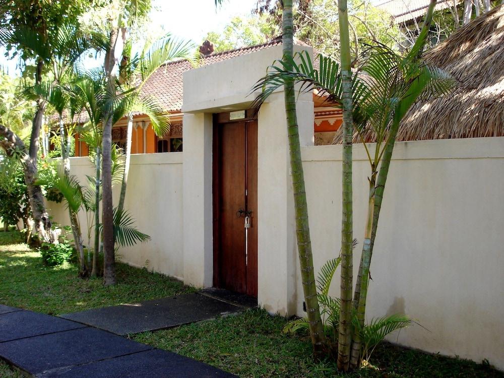 ذا بينوا بيتش فرونت فيلاز آند سبا المنطقة المحيطة بالمنشأة