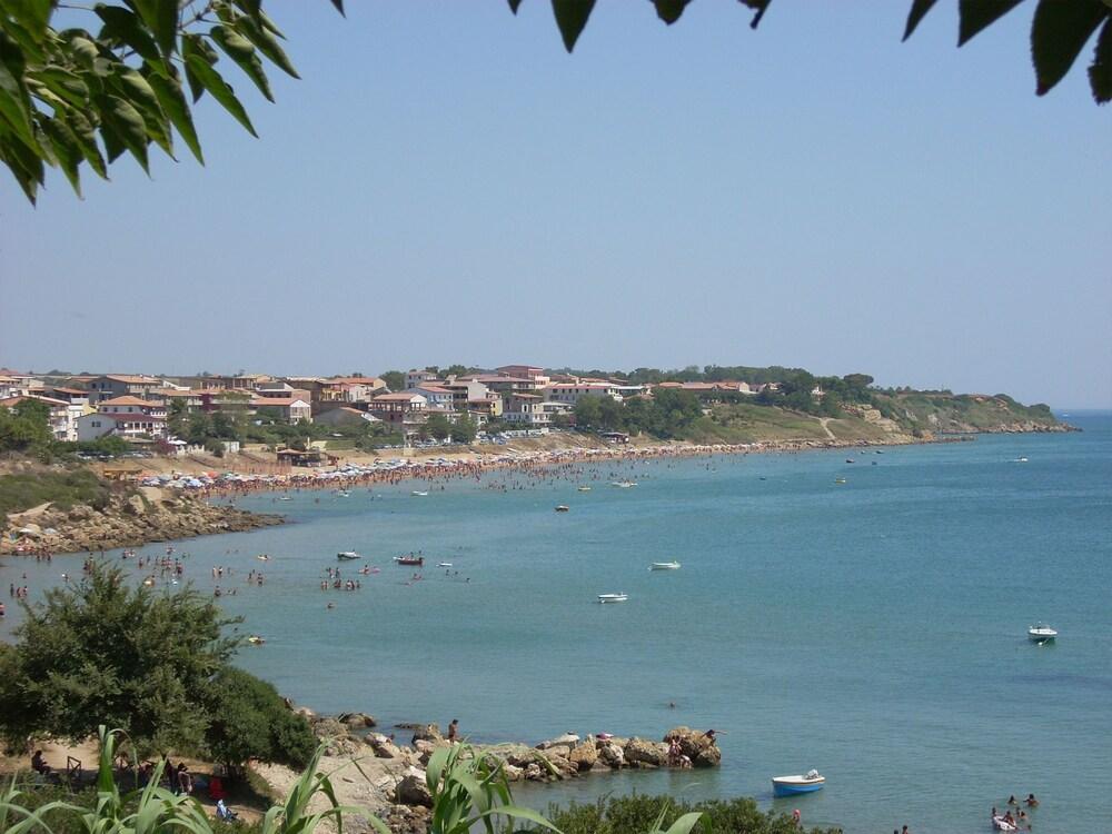 لافيش سي فيو أبارتمنت إن كابو ريزوتو المنطقة الخارجية