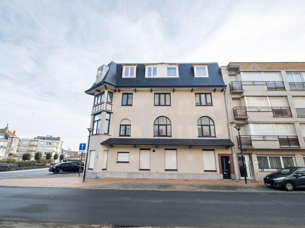 مودرن أبارتمنت إن ويستند ميدلكيرك ويذ بيتش نيرباي المنطقة الخارجية