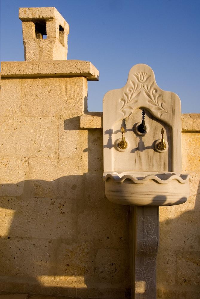 بيرماسالي كيف هوتل - كابادوكيا تفاصيل الفندق من الخارج