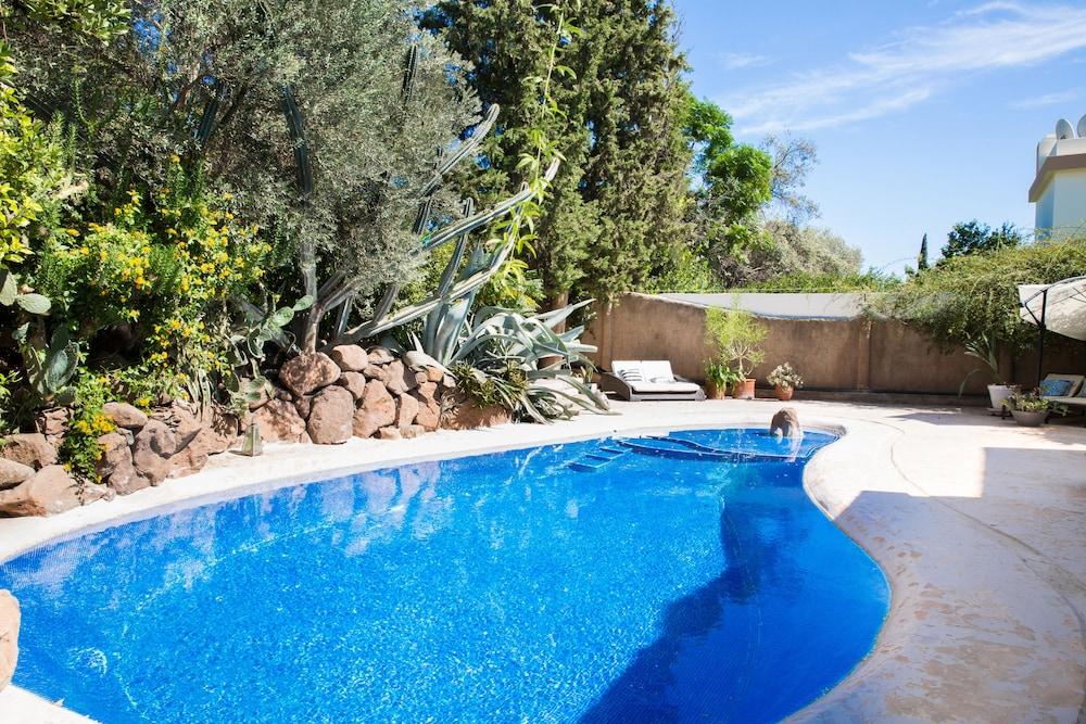 إمبورتانت جروب فيلا بي دي 461 - 5 بد رومز الصورة الأساسية