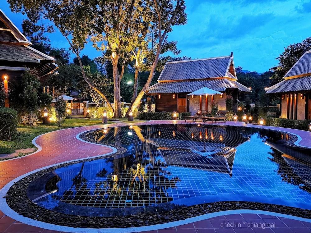 Ruean Racha Resort