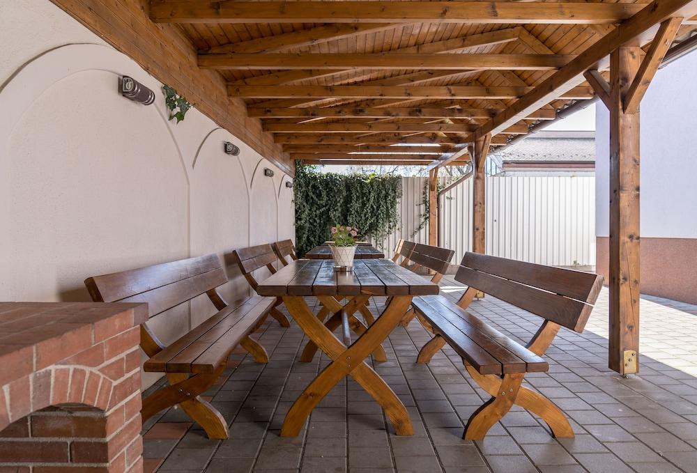 بينسيونيا ترانسيلفانيا المنطقة الخارجية