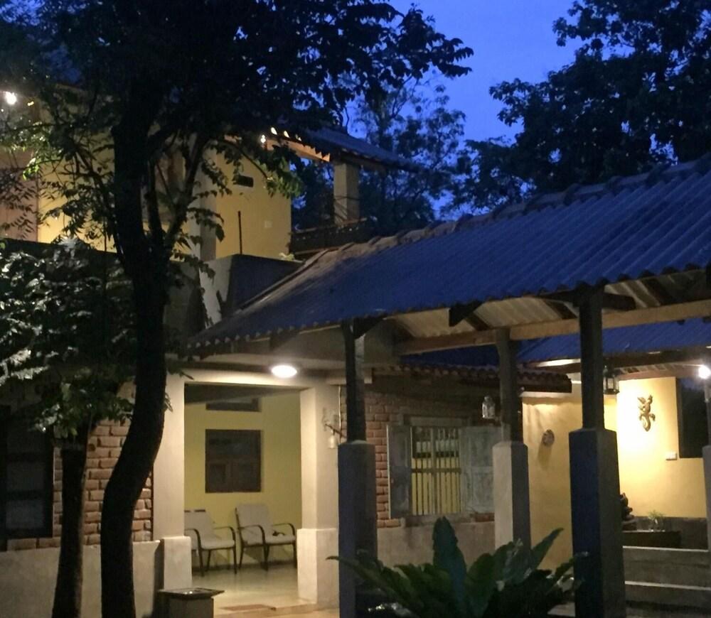 Hiddenside Waya Ulpatha Exterior