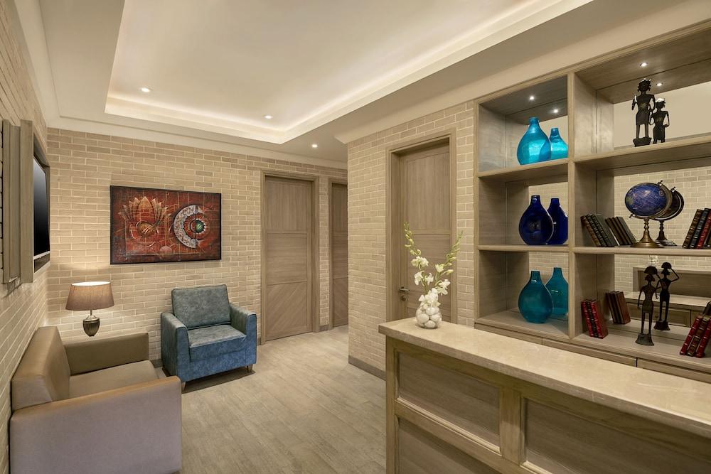 ليمون تري بريمير نيو تاون كولكاتا منطقة الاستقبال في النادي الصحي