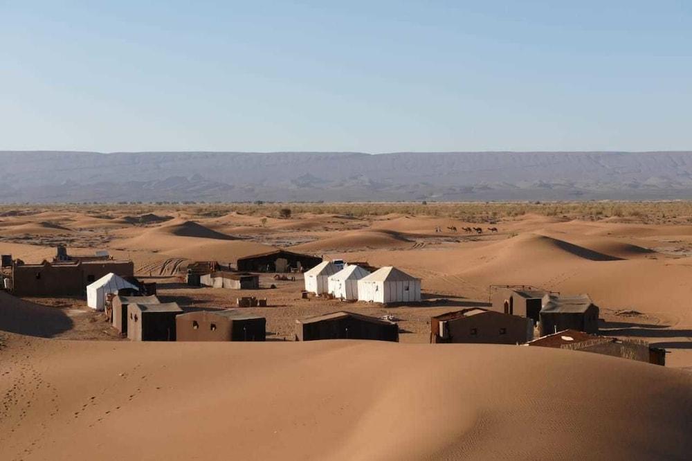 Bivouac Bader Monika Erg Chegaga Exterior