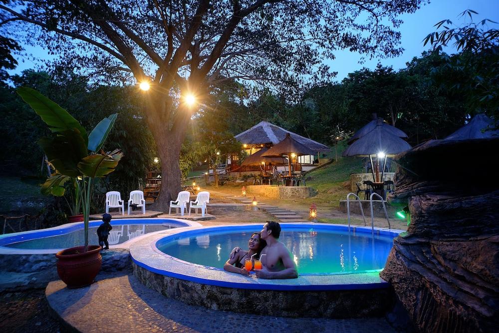 Villa Khadine Grandvista Resort Featured Image