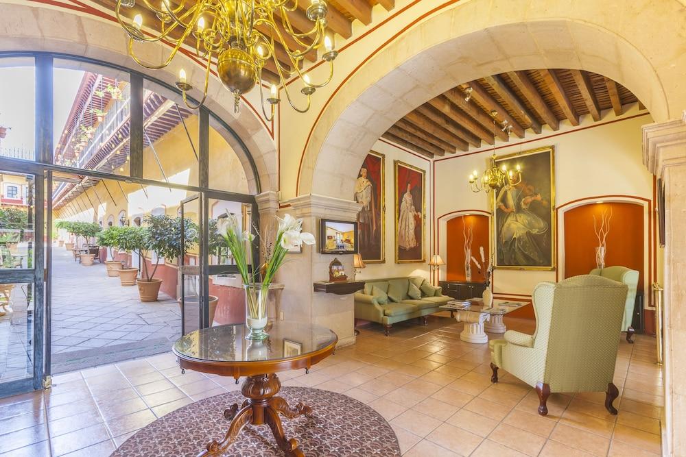 هوتل ميزون دو جوبيتو الفندق من الداخل