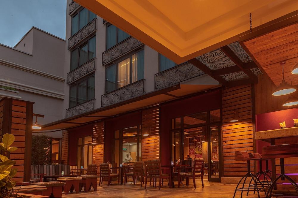 نيروبي سيرينا هوتل تفاصيل الفندق من الخارج