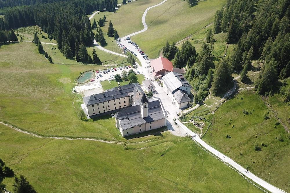 كلوستجاستهوف ماريا والدراست