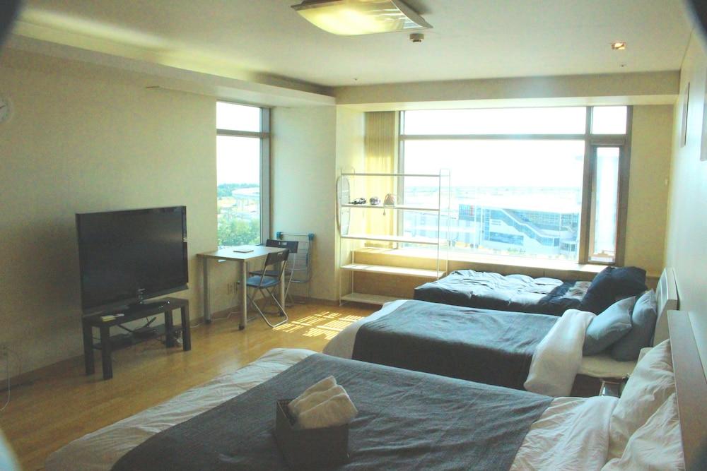 Incheon Airport Pitapat Residence Room