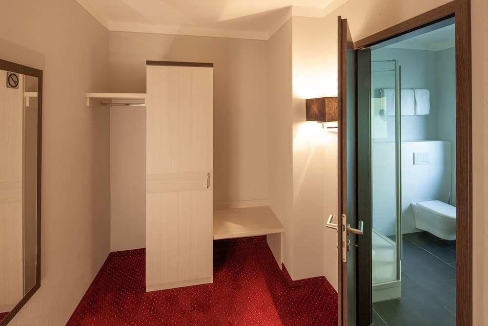 Bergers Airporthotel Memmingen Room