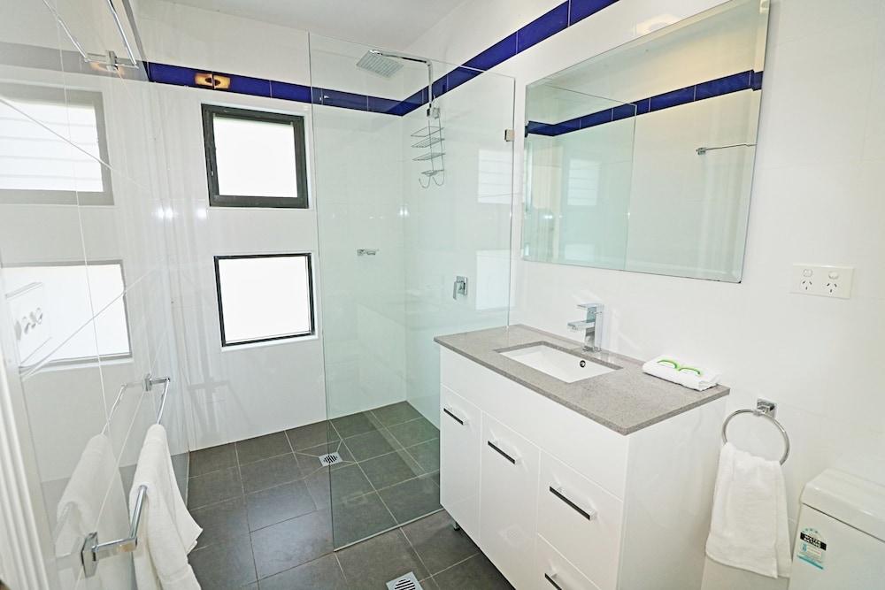 Break Point Bathroom