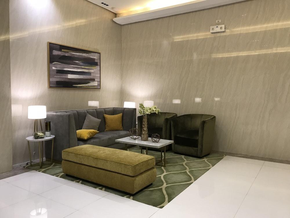 كوندو 101 آت نيو بورت سيتي منطقة الجلوس في الردهة