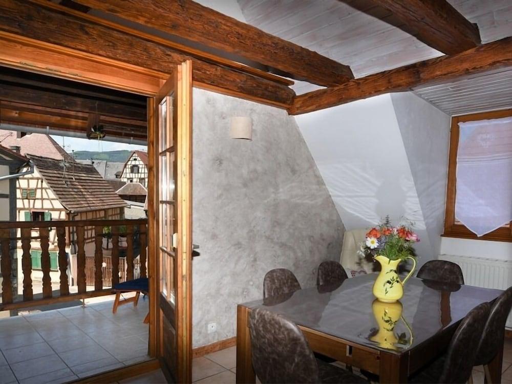 أن بالكون سور ليه توات